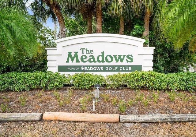 Photo 2 of Condo for sale at 5146 Harpers Croft #13, Sarasota, FL 34235 | MLS# A4699919 | Listing updated on 2026-08-25