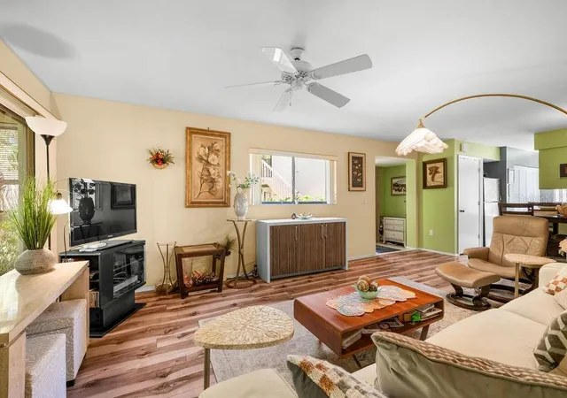 Listing Photo 5 - Condo for sale in building located at 5146 Harpers Croft, SARASOTA, FL 34235 - Unit #13