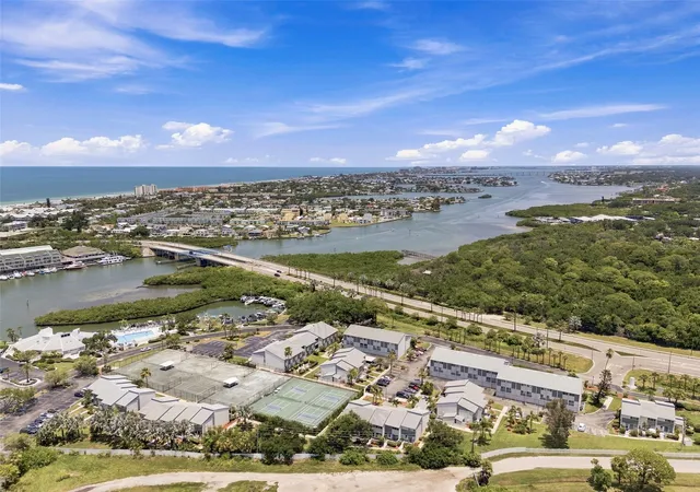 2nd image of 14800 Walsingham Rd #702, Largo, FL 33774 | MLS# TB8529001
