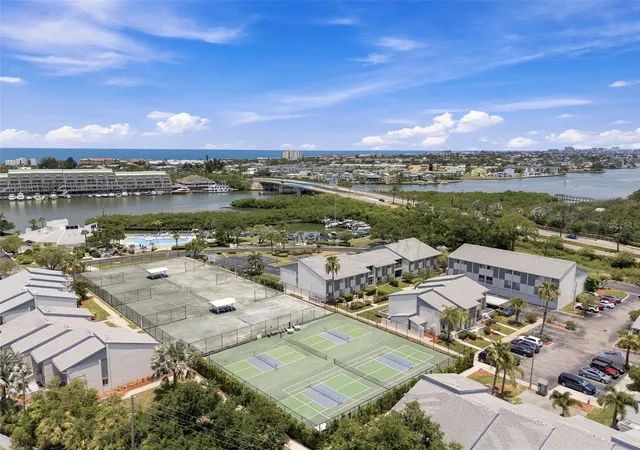 42nd image of 14800 Walsingham Rd #702, Largo, FL 33774 | MLS# TB8529001