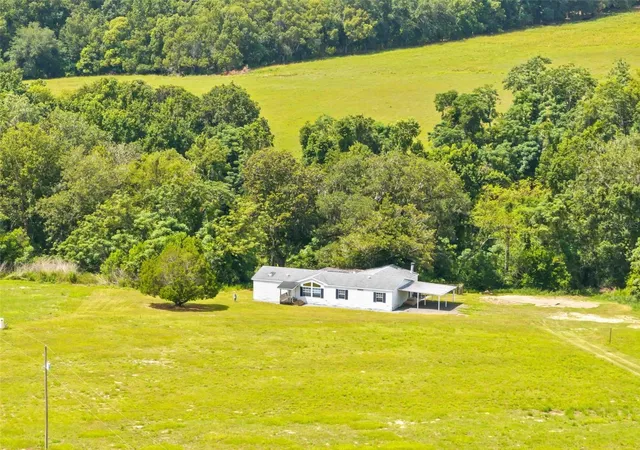 Photo 1 of Manufactured home for sale at 33320 Larkin Rd, Dade City, FL 33523 | MLS# W7887618 | Listing updated on 2026-08-18