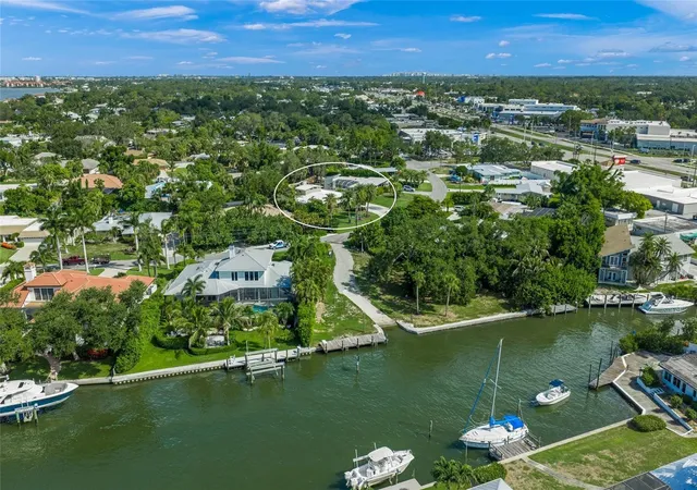 Photo 2 of Single family home for sale at 7616 Cove Ter, Sarasota, FL 34231 | MLS# A4699941 | Listing updated on 2026-09-08