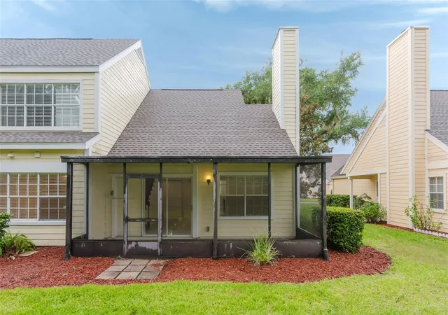 3rd image of 3614 Pine Knot Dr, VALRICO, FL 33596
