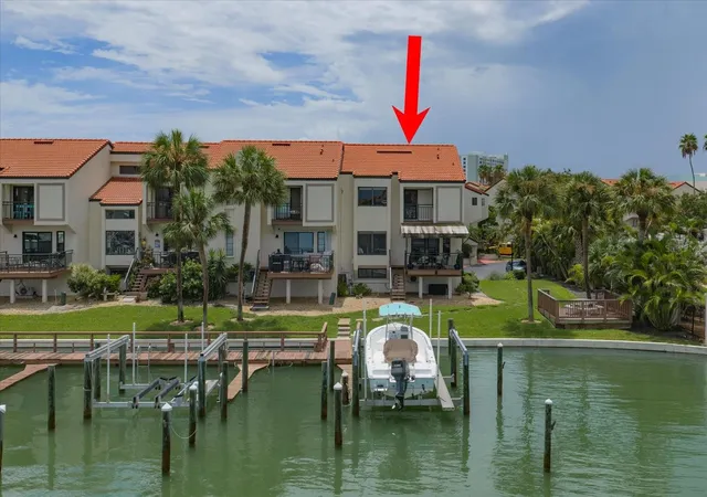 2nd image of 240 Windward Psge #401, Clearwater Beach, FL 33767 | MLS# TB8529121