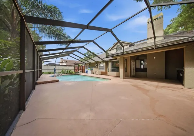 3rd image of 2704 Buckhorn Oaks Dr, Valrico, FL 33594 | MLS# TB8529180