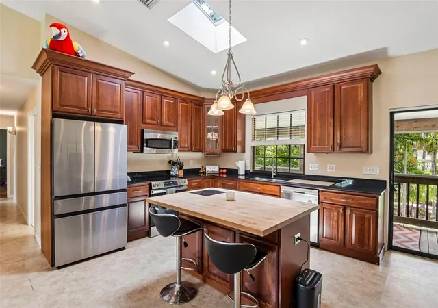 4th image of 5831 114Th Ter N, Pinellas Park, FL 33782 | MLS# TB8529239