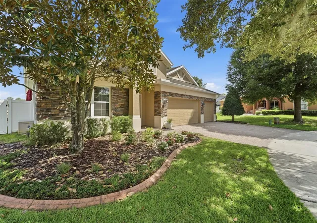 image of 471 Breeders Cup Ct, Deland, FL 32724 | MLS# V4950206