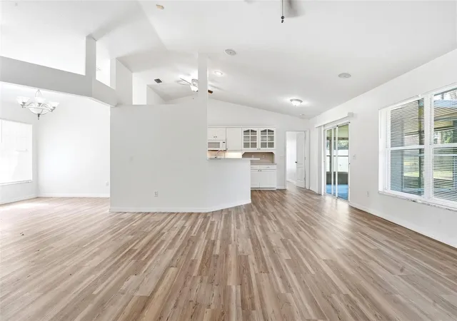 Photo 5 of Single family home for sale at 3128 Mango Tree Dr, Edgewater, FL 32141 | MLS# V4950209 | Listing updated on 2026-08-28