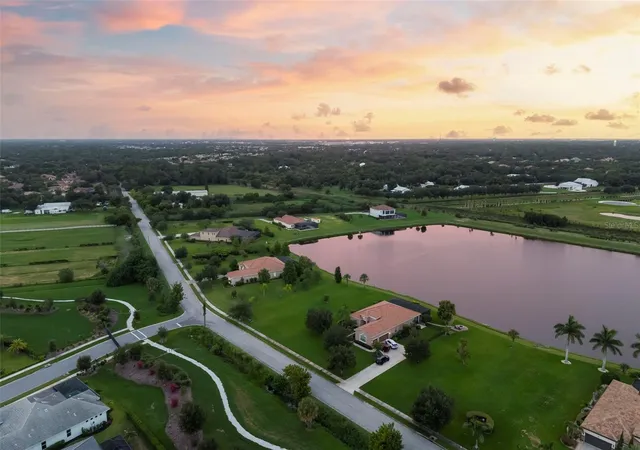 5th image of 8420 Webber Rd, Sarasota, FL 34240 | MLS# A4700038