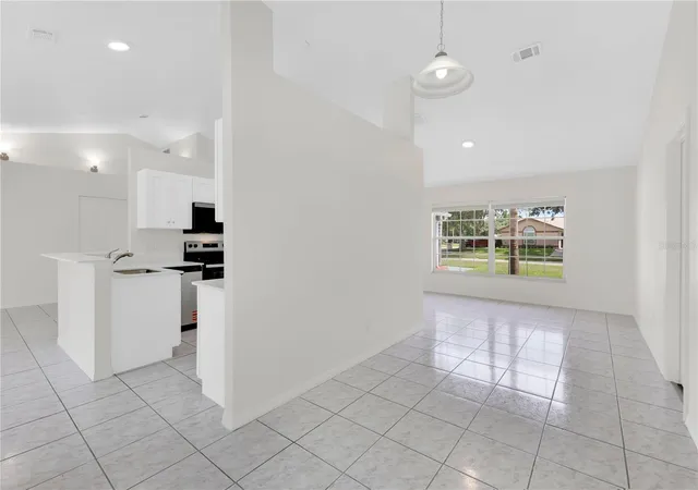 Photo 5 of Single family home for sale at 1097 Depot Ct, Winter Garden, FL 34787 | MLS# O6425177 | Listing updated on 2026-09-02