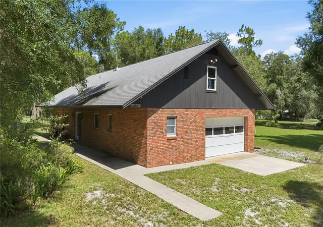 2nd image of 163 E Orange Ave, Pierson, FL 32180 | MLS# V4950213