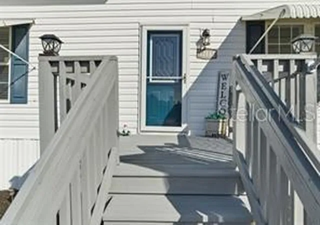 3rd image of 12441 Hexam Rd, Weeki Wachee, FL 34613 | MLS# W7887659