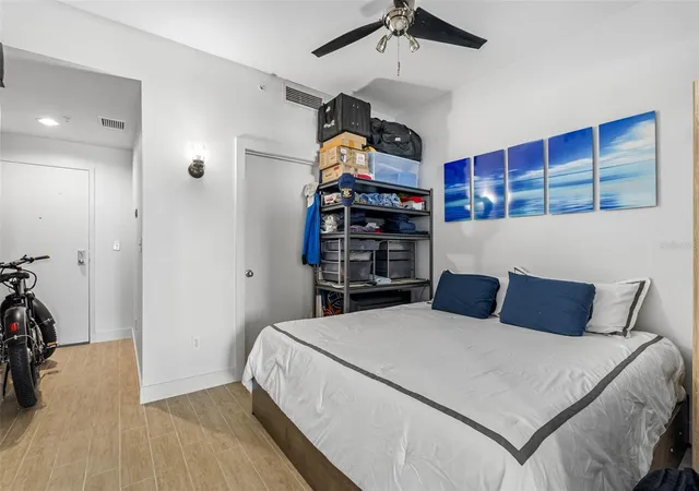 Photo 2 of Condo for sale at 1120 E Kennedy Blvd #1417, Tampa, FL 33602 | MLS# TB8529381 | Listing updated on 2026-08-24