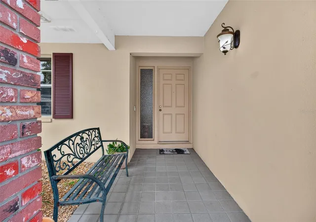 2nd image of 2221 Colonial Dr, Dunedin, FL 34698 | MLS# TB8529426