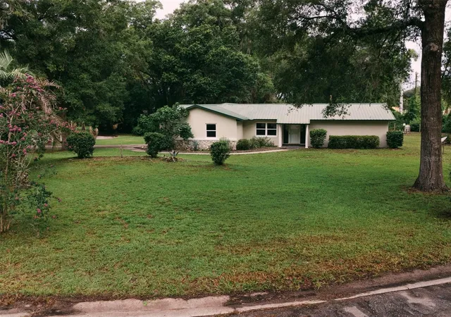Photo 1 of Single family home for sale at 14522 Southeast 1st Ave Rd, Summerfield, FL 34491 | MLS# V4950224 | Listing updated on 2026-08-16