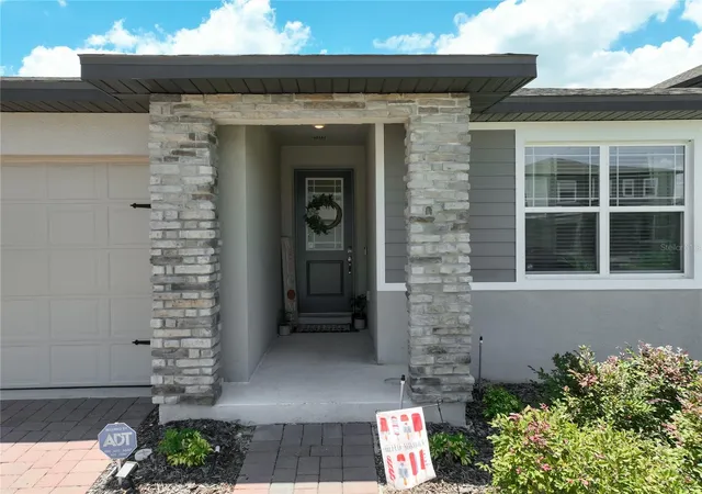 Photo 3 of Sale Pending at 2327 Bear Peak Rd, Clermont, FL 34715 | MLS# G5115128 | Listing updated on 2026-08-29