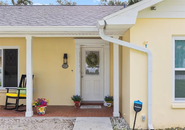3rd image of 1103 Ridgefield Dr, Valrico, FL 33594 | MLS# TB8529517