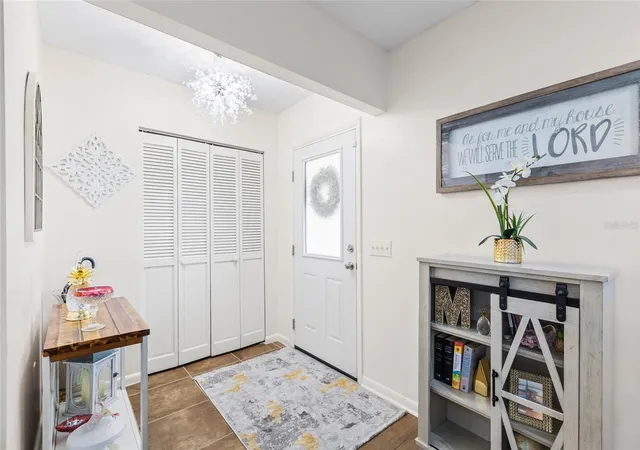 5th image of 1103 Ridgefield Dr, Valrico, FL 33594 | MLS# TB8529517