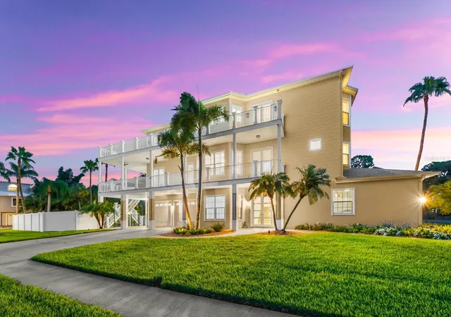 5th image of 1700 Oyster Point Wy, Palm Harbor, FL 34683 | MLS# TB8529549