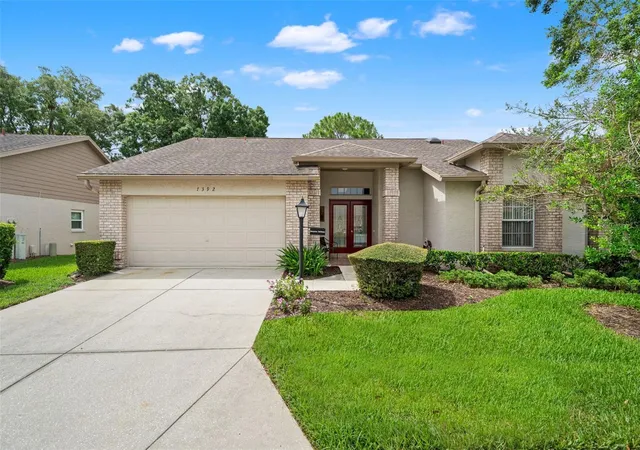 Photo 2 of Sale Pending at 7392 Meadow Brk Ln, Spring Hill, FL 34606 | MLS# W7887684 | Listing updated on 2026-09-02