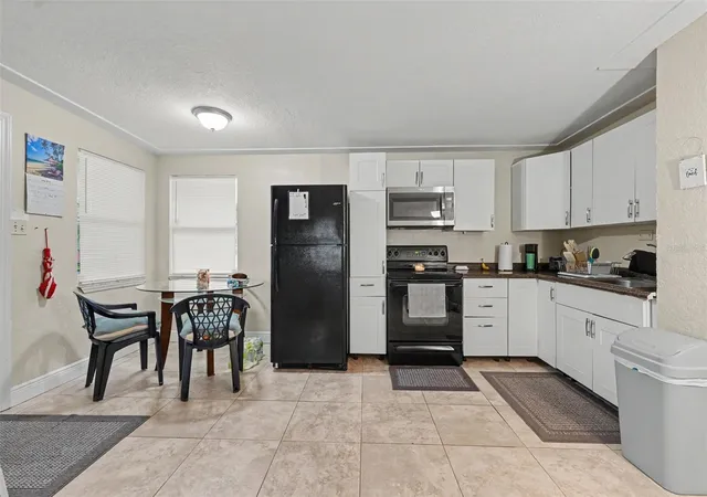 Listing Photo 5 - Condo for sale in building located at 10598 106th Ave, LARGO, FL 33773