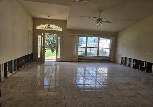 Photo 4 of Sale Pending at 1794 SW 161st Place, Ocala, FL 34473 | MLS# OM728561 | Listing updated on 2026-08-17