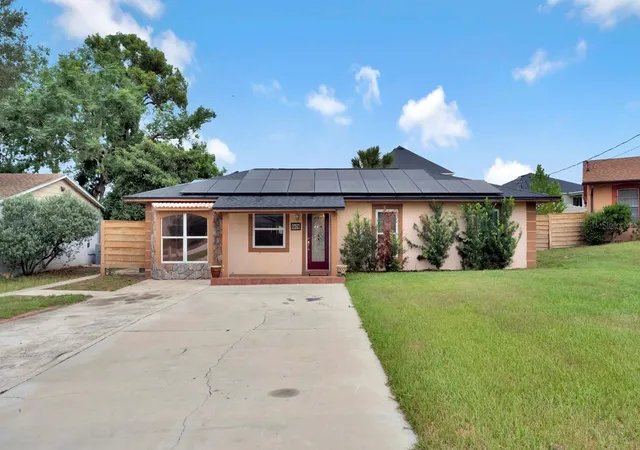 1st image of 1426 Ellen Ln, Apopka, FL 32712 | MLS# O6425492