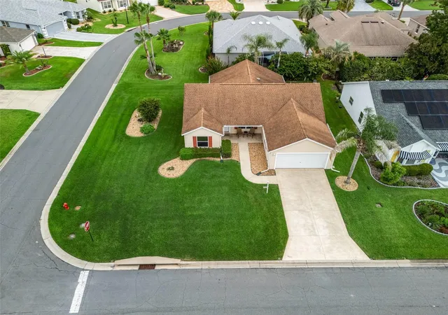 2nd image of 1502 Aquino Lane, Lady Lake, FL 32159 | MLS# G5115148