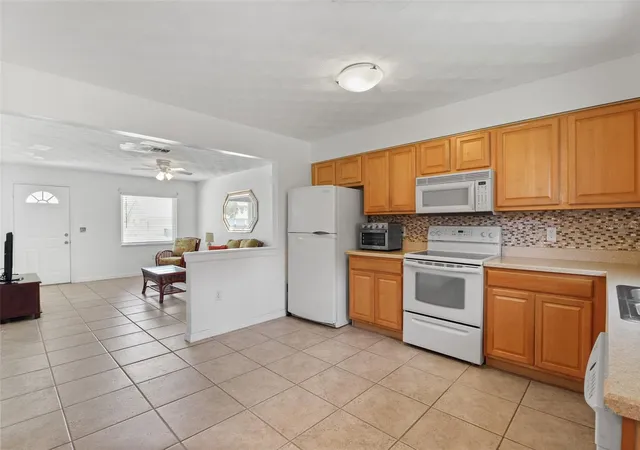 Photo 3 of Single family home for sale at 1509 Wyoming Ave, Saint Cloud, FL 34769 | MLS# O6425537 | Listing updated on 2026-09-02