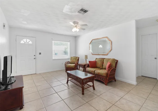 Photo 4 of Single family home for sale at 1509 Wyoming Ave, Saint Cloud, FL 34769 | MLS# O6425537 | Listing updated on 2026-09-02