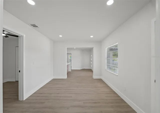 5th image of 412 20Th Ave W, Palmetto, FL 34221 | MLS# TB8529712