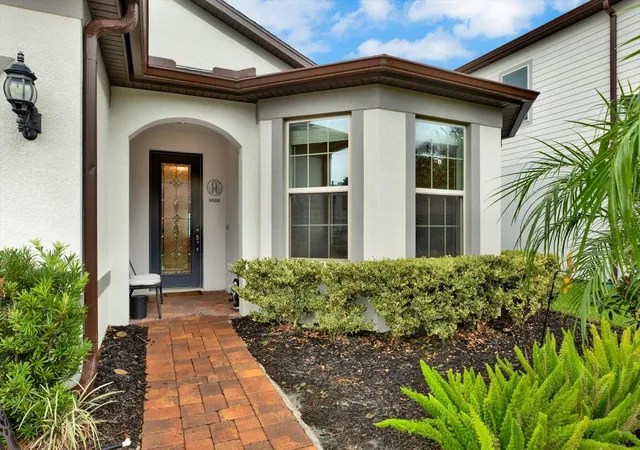3rd image of 19234 Mossy Pine Dr, Tampa, FL 33647 | MLS# TB8529765