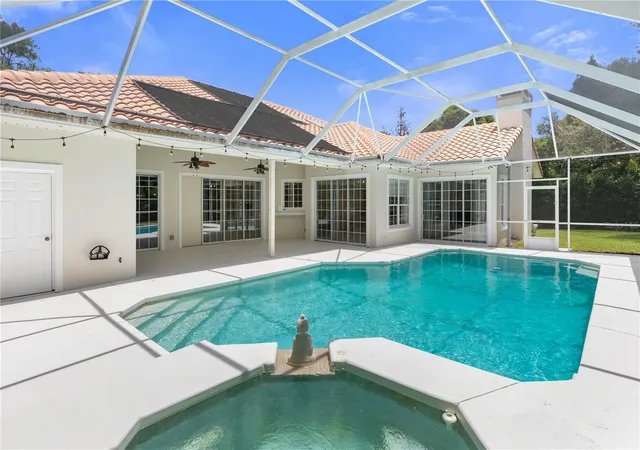 Photo 4 of Single family home for sale at 9 Via Verona, Palm Coast, Fl, FL 32137 | MLS# FC320001 | Listing updated on 2026-10-14