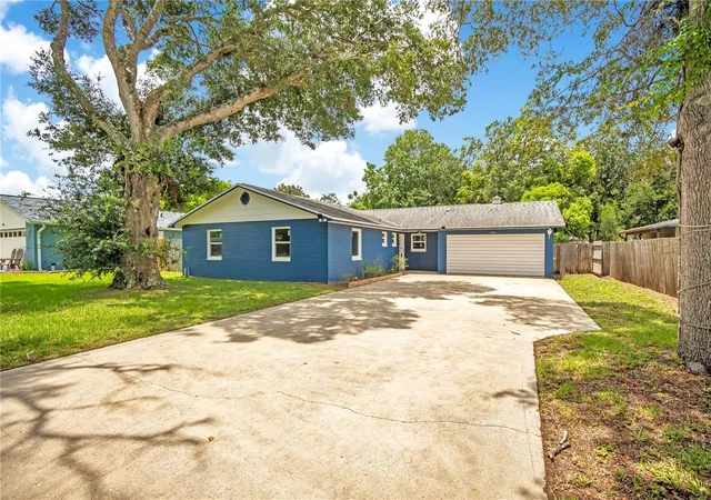 Photo 1 of Single family home for sale at 236 Mcintosh Rd, Ormond Beach, FL 32174 | MLS# V4950249 | Listing updated on 2026-09-02