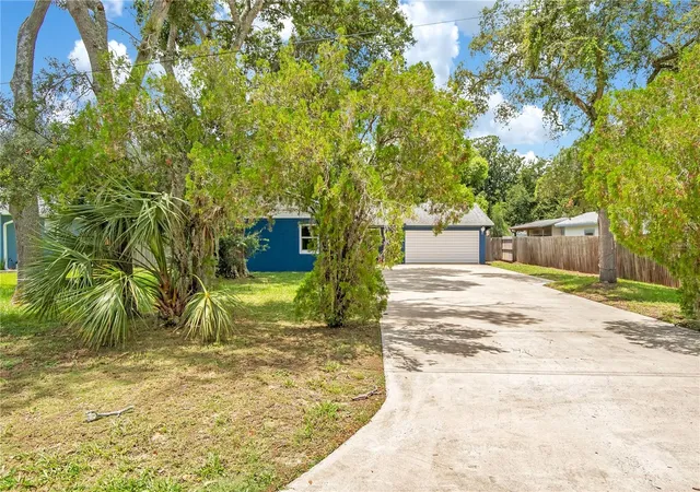 Photo 2 of Single family home for sale at 236 Mcintosh Rd, Ormond Beach, FL 32174 | MLS# V4950249 | Listing updated on 2026-09-02