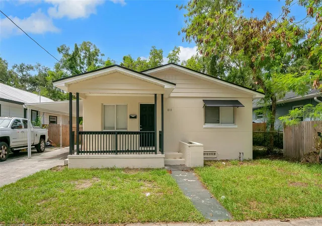 Photo 1 of Single family home for sale at 1213 E 24th Avenue, Tampa, FL 33605 | MLS# TB8529867 | Listing updated on 2026-10-05