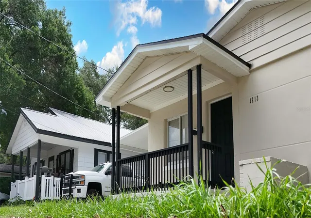 Photo 2 of Single family home for sale at 1213 E 24th Avenue, Tampa, FL 33605 | MLS# TB8529867 | Listing updated on 2026-10-05