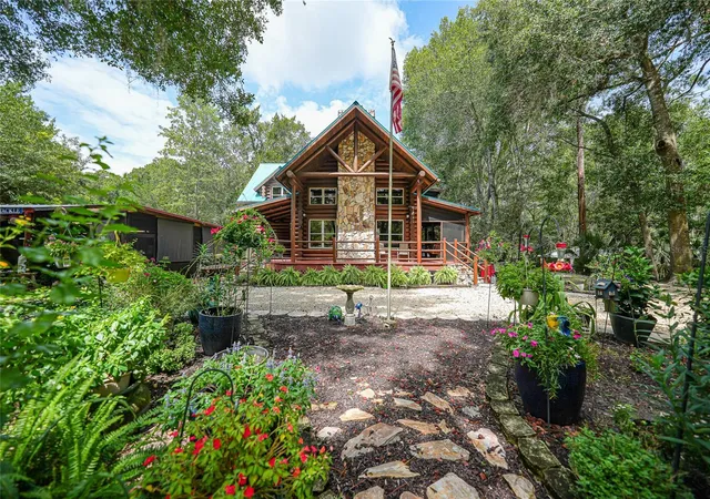 2nd image of 8199 W Pinoak Ct, Homosassa, FL 34448 | MLS# C7528472