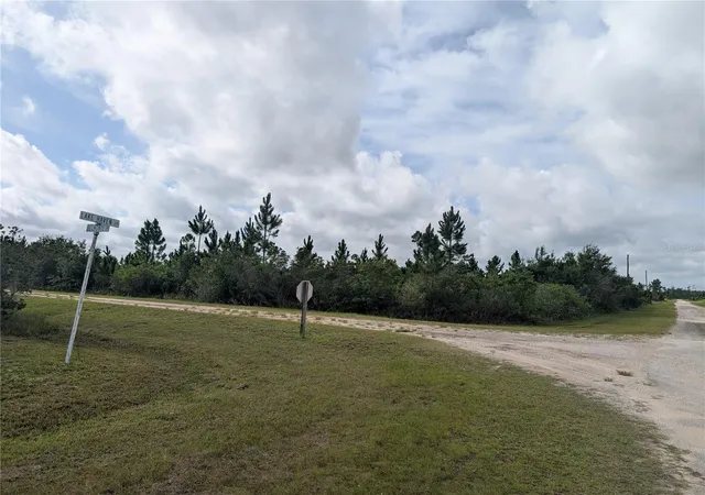 2nd image of 523 Belmonte Dr, Indian Lake Estates, FL 33855 | MLS# P4939339