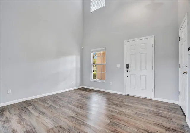 4th image of 864 Park Grove Ct, Orlando, FL 32828 | MLS# O6425823