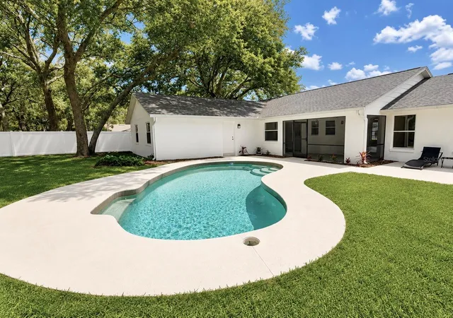 image of 324 Ringwood Cir, Winter Springs, FL 32708 | MLS# O6425839