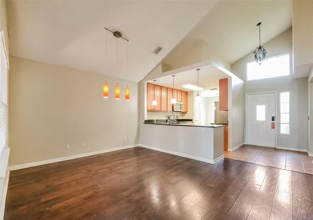 Photo 4 of Single family home for sale at 1347 Black Willow Trl, Altamonte Springs, FL 32714 | MLS# O6425843 | Listing updated on 2026-08-19
