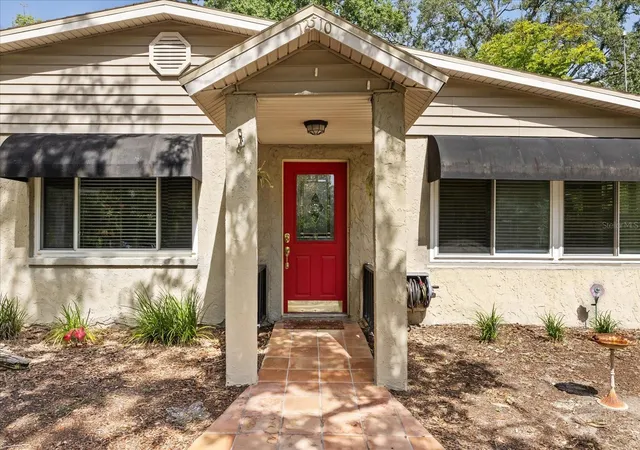 Photo 3 of Single family home for sale at 12510 Noreast Lake Dr, Tampa, FL 33612 | MLS# TB8530078 | Listing updated on 2026-09-02