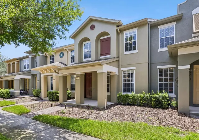 Photo 3 of Townhouse for sale at 7712 Fordson Ln, Windermere, FL 34786 | MLS# O6425885 | Listing updated on 2026-08-28