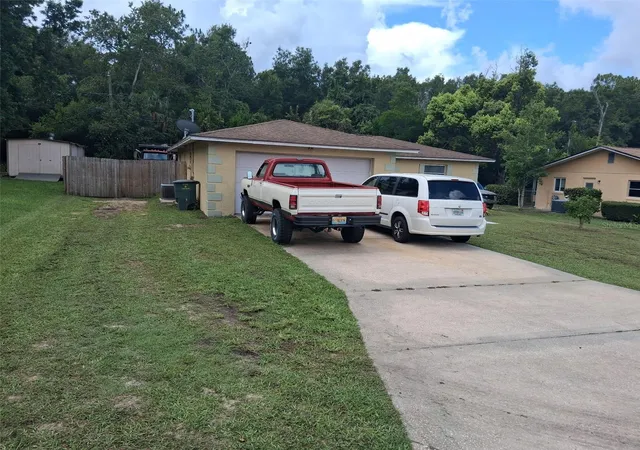 3rd image of 14 New Florida Ave, Beverly Hills, FL 34465 | MLS# OM728663