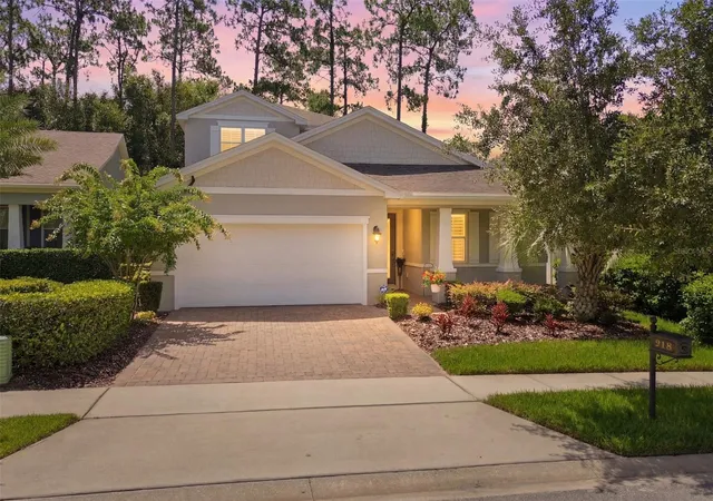 3rd image of 918 S Victoria Hills Dr, Deland, FL 32724 | MLS# V4950267