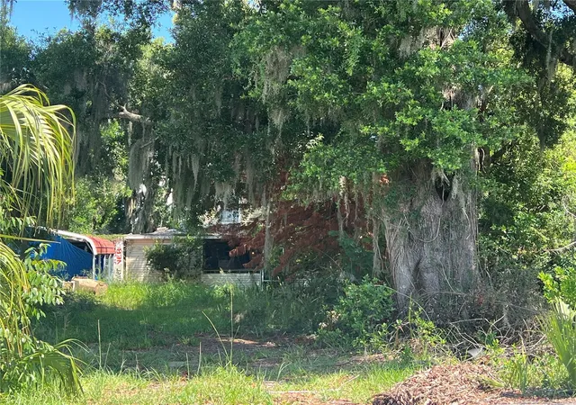 Photo 1 of Single family home for sale at 2979 S Grove St, Eustis, FL 32726 | MLS# O6425935 | Listing updated on 2026-08-18