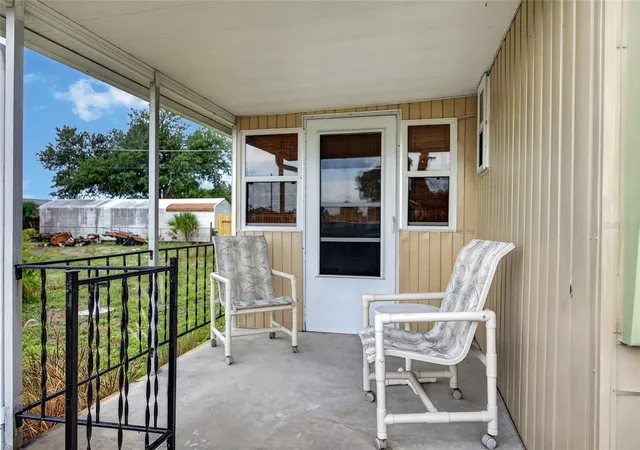 3rd image of 3160 10Th St, Englewood, FL 34224 | MLS# C7528496