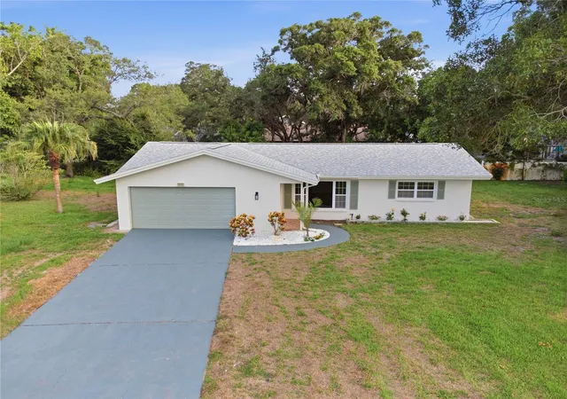 Photo 2 of Single family home for sale at 1920 Canadiana Ct, Dunedin, FL 34698 | MLS# TB8530269 | Listing updated on 2026-10-28