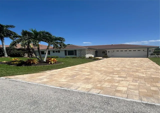 2nd image of 2220 El Cerito Ct, Punta Gorda, FL 33950 | MLS# C7528508